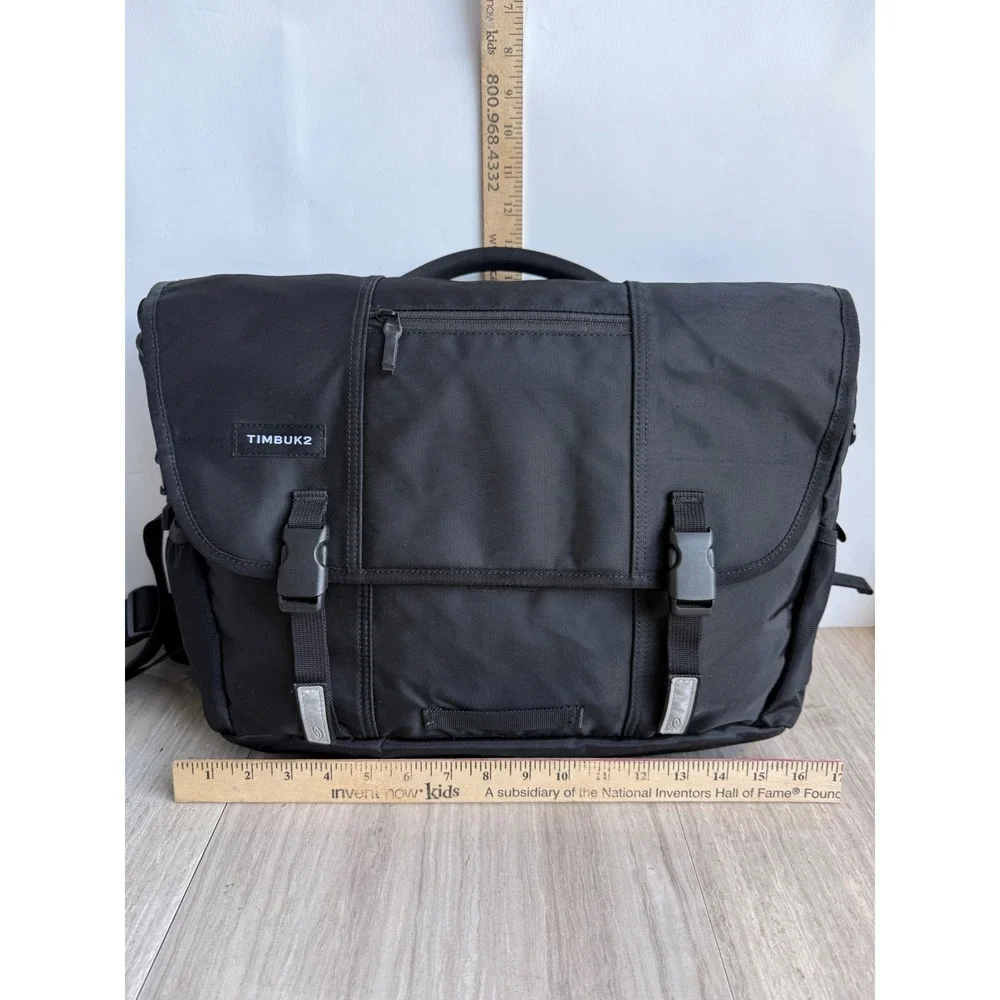 Timbuk2 Messenger Laptop Bag Black Nylon Crossbody Commuter Techwear Workwear